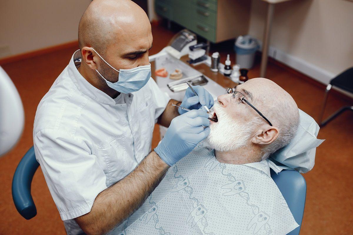 Caring for Your Dental Implants: Tips for Good Oral Hygiene 
